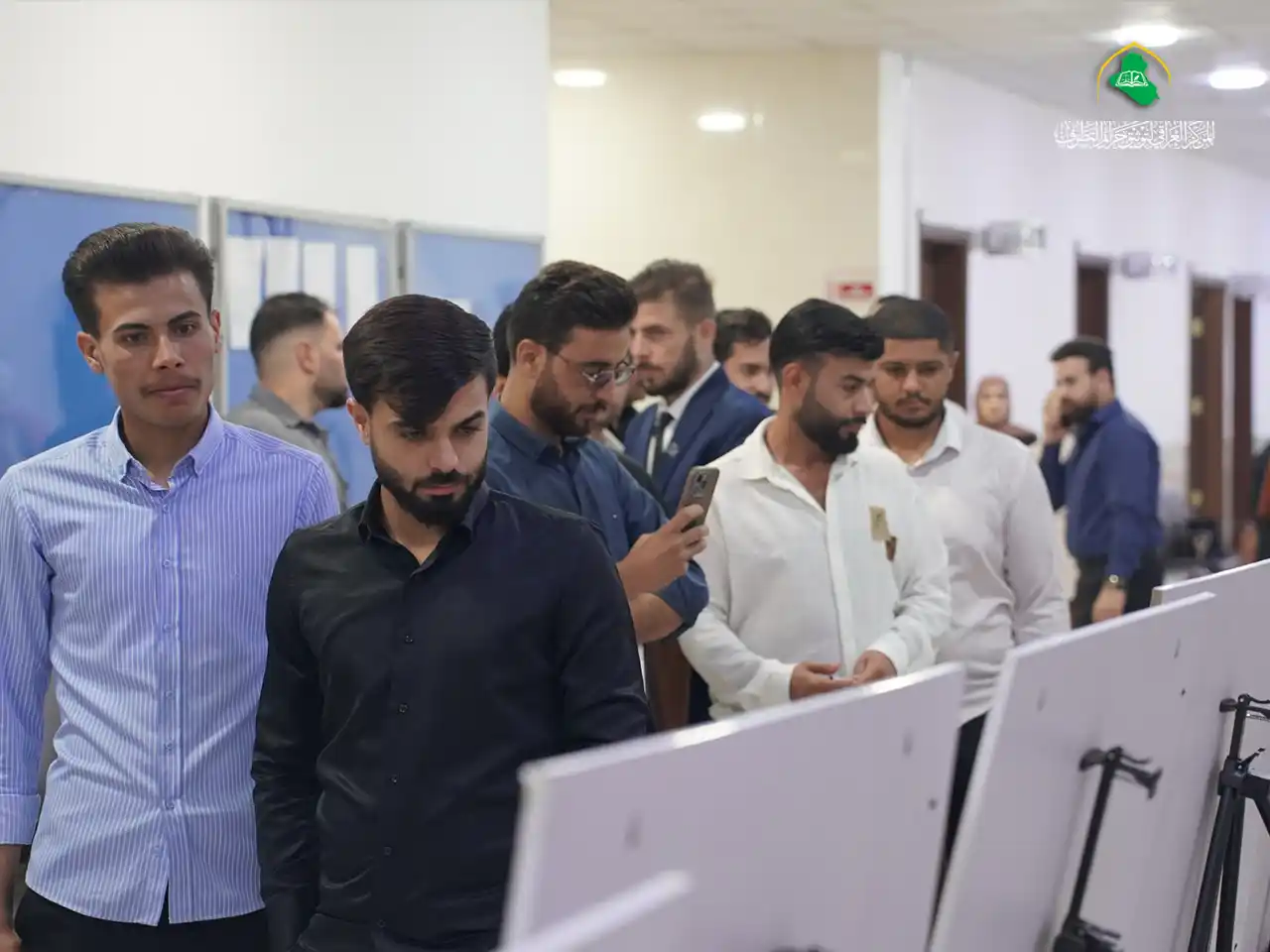 المركز العراقي يشارك بمعرض صوري في جامعة الموصل